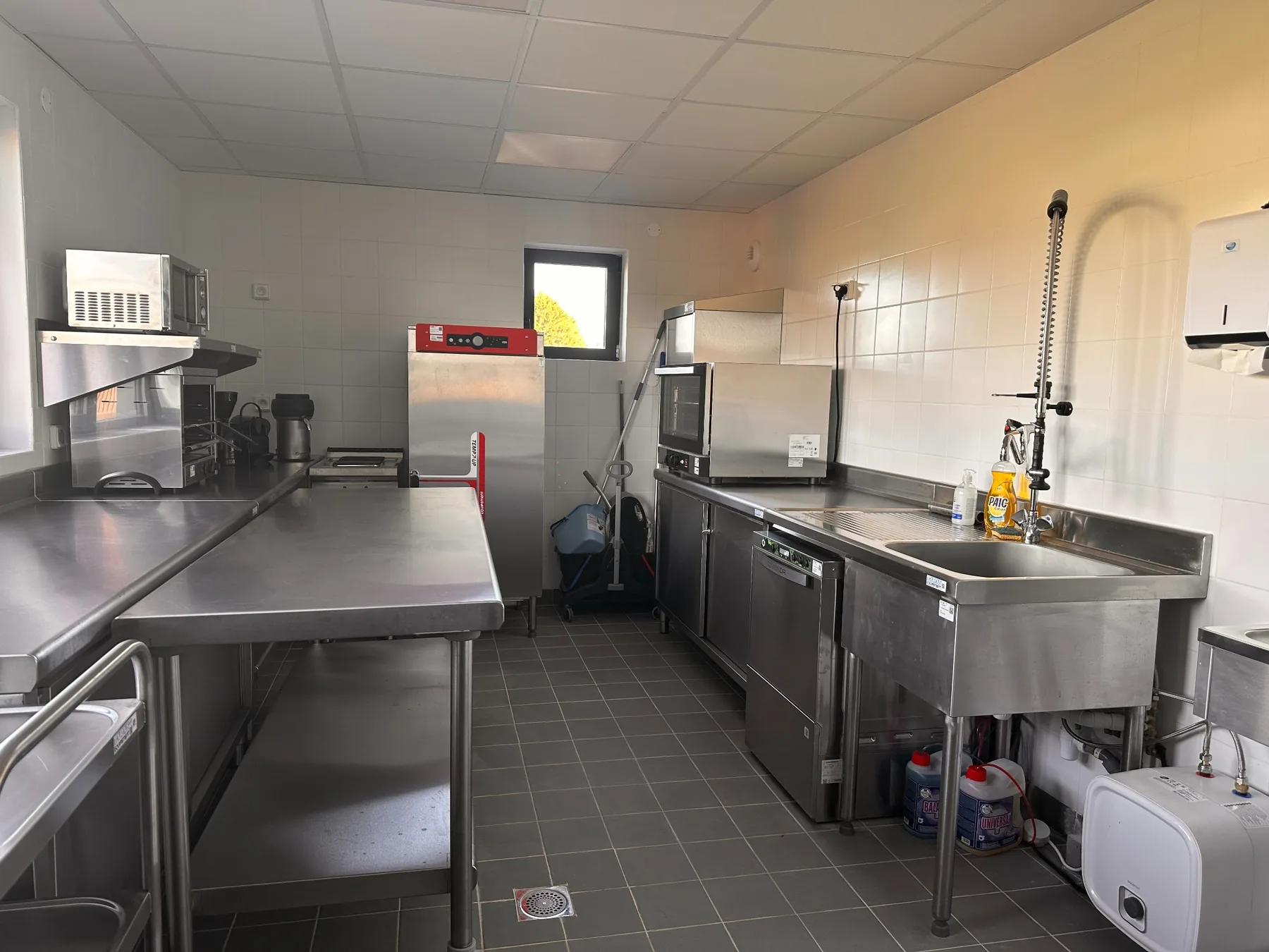 Cuisine professionnelle équipée